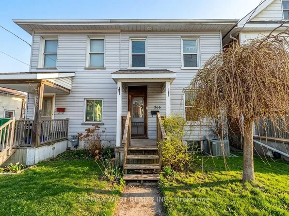 266 Wolfe St, Peterborough, ON K9J 2L3