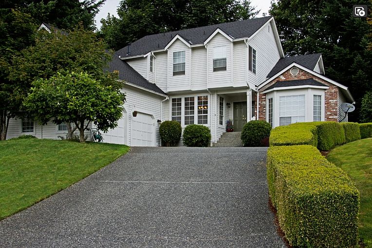 1st image of 17610 NE 131st Pl