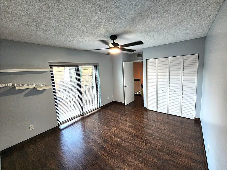 1150 SW 118th Ter — Photo 7