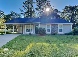 2 Silverwood Dr, Newnan, GA 30265
