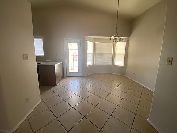 3rd image of 1279 E Avenida Isabela