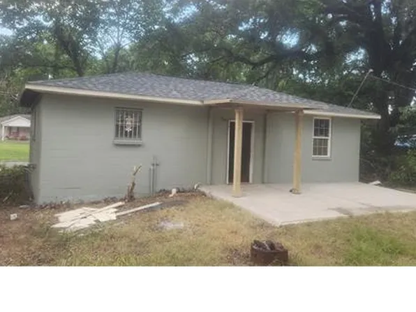 919 N Cawthon St, Prichard, AL 36610