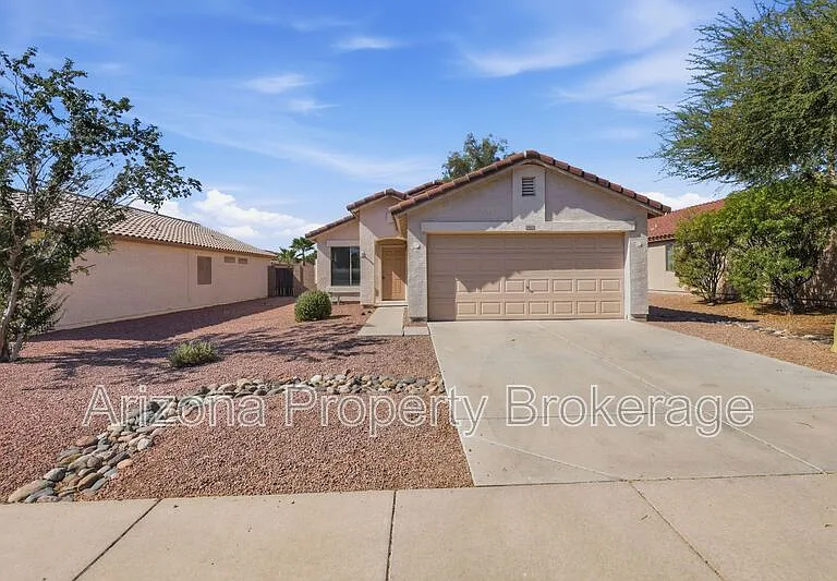14823 W Redfield Rd — Photo 3