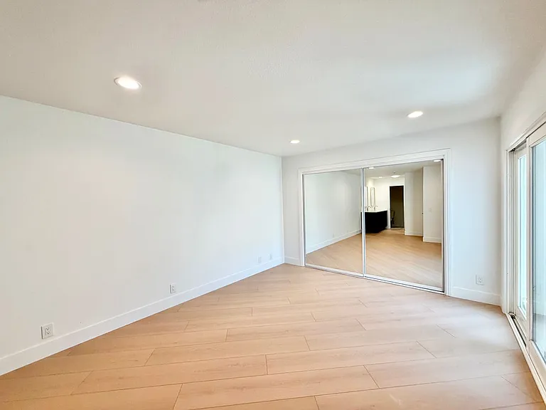 21676 Superior Ln — Photo 27