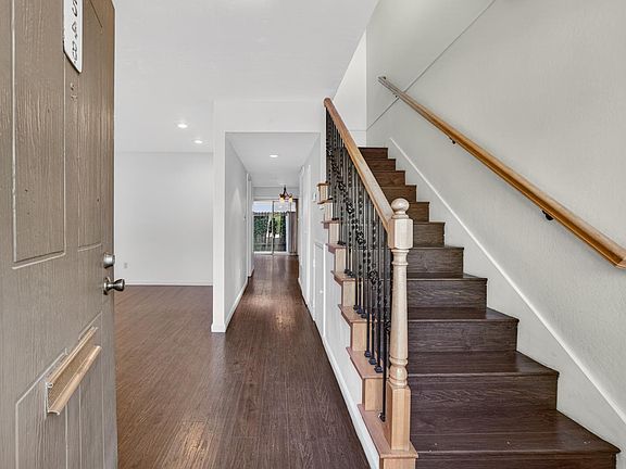 3rd image of 3548 Larchmont Square Ln