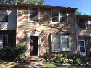 8254 Knights Bridge Rd, Charlotte, NC 28210