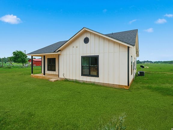3rd image of 20922 KINNEY RD