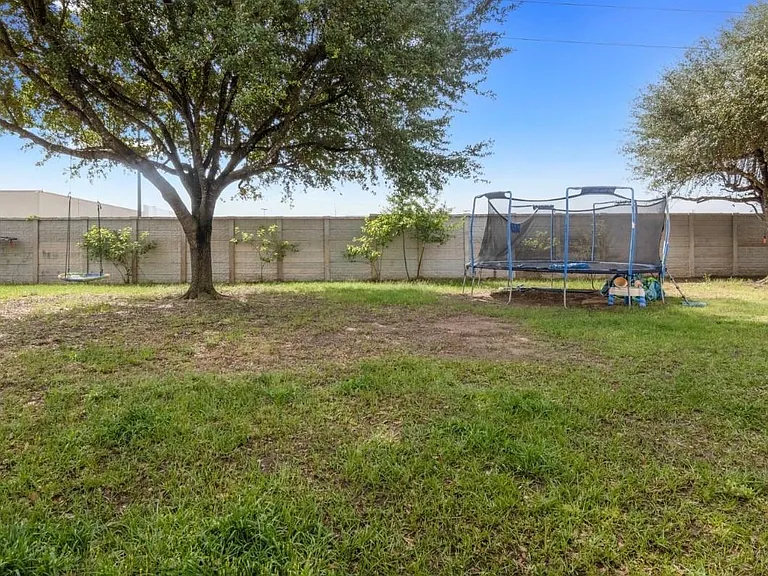 3638 Fuller Bluff Dr — Photo 23