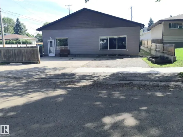 3809 112th Ave NW, Edmonton, AB T5W 0M5