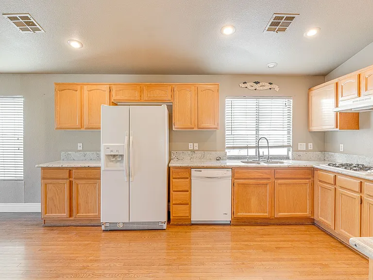 1842 Stablegate Ave — Photo 12