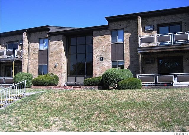 1st image of 5 Charles Ln APT 1C