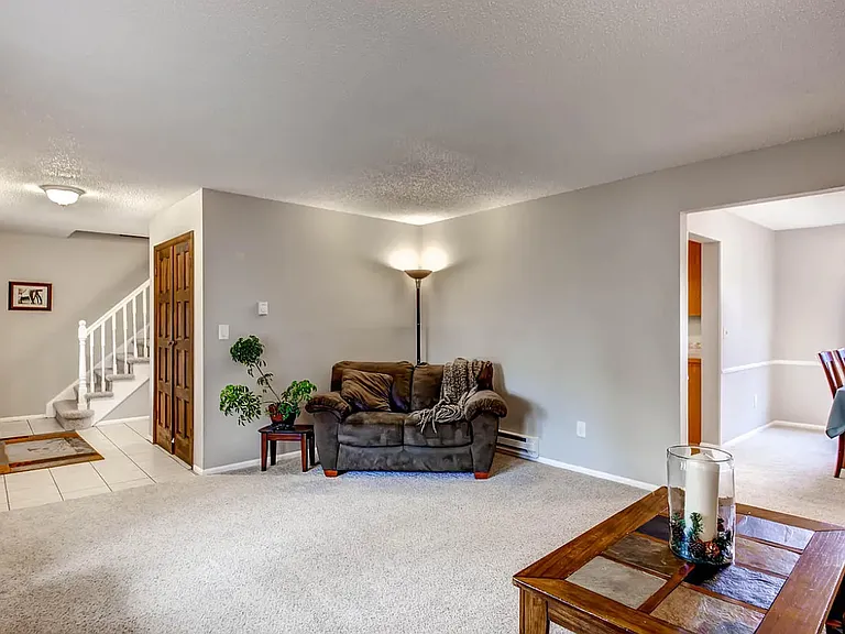 2194 S Eagle Ct — Photo 1