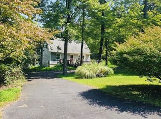 639 Sunset Rd, Stroudsburg, PA 18360