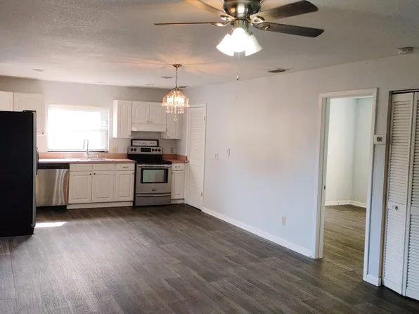 2050 Oleander Blvd, Fort Pierce, FL 34950