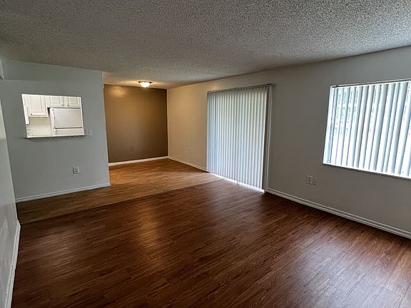 5th image of 2518 N Alafaya Trl #29