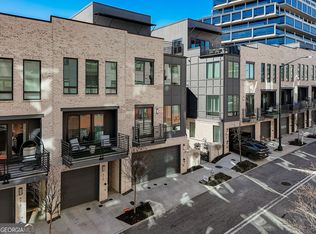 665 Vidalia Dr, Atlanta, GA 30318