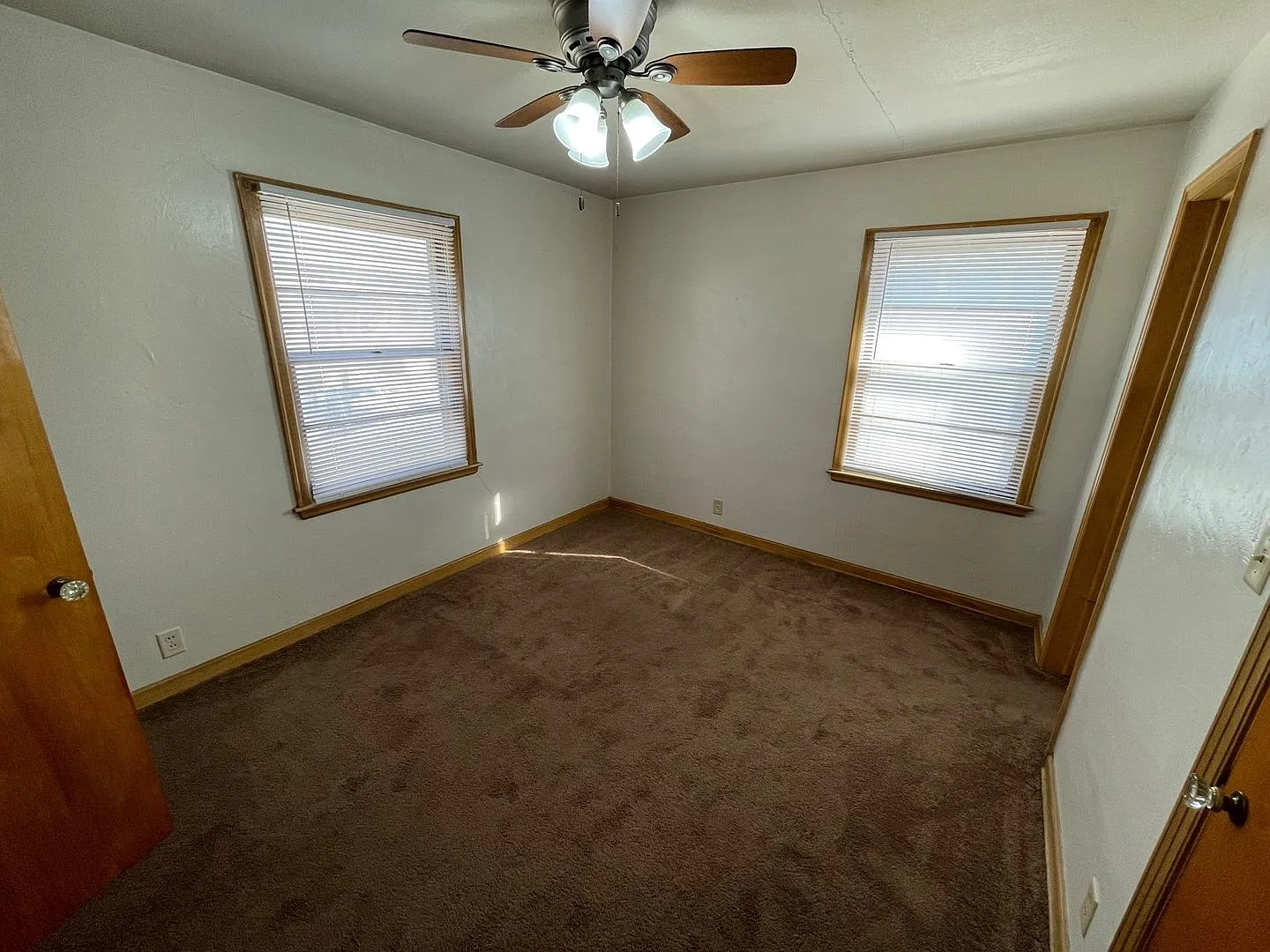 1044 S 16th Street Apartments — Photo 3