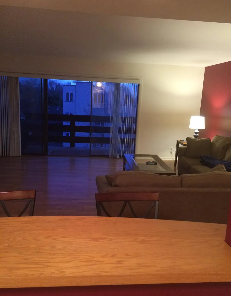 2 bed, 1050 sqft, $1,950 — Photo 3