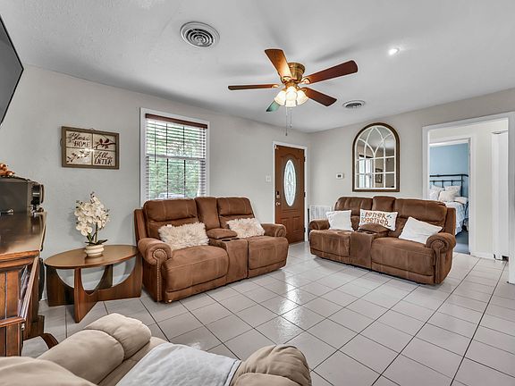 5th image of 307 Burch Rd