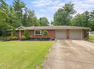 7904 New Maple Rd, Evansville, IN 47710