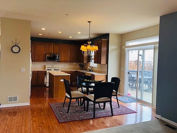 4th image of 6080 Russell Dr