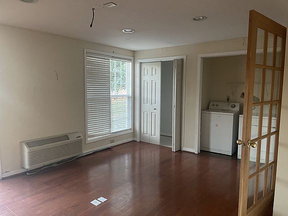 5th image of 1249 Cobblestone Ln