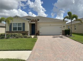 1401 Remington Trace Dr, Port Charlotte, FL 33953