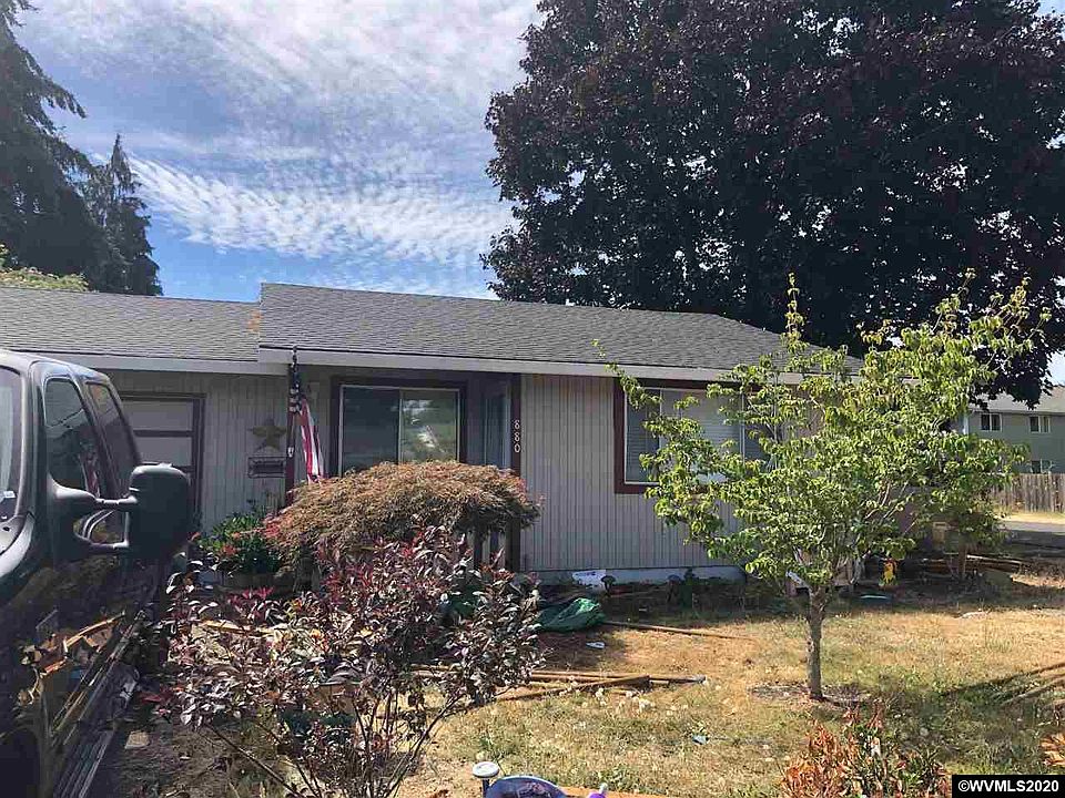 2nd image of 880 Cleveland St