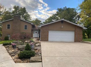 1418 Meldahl Rd, Washington, WV 26181