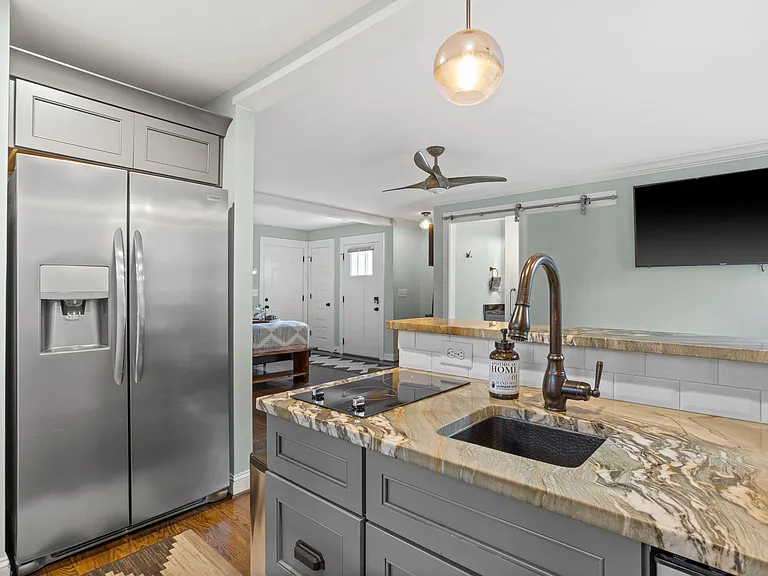 105 Sumner St #2B — Photo 20