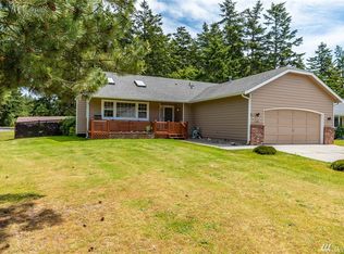 1320 Morning Mist Ln, Oak Harbor, WA 98277