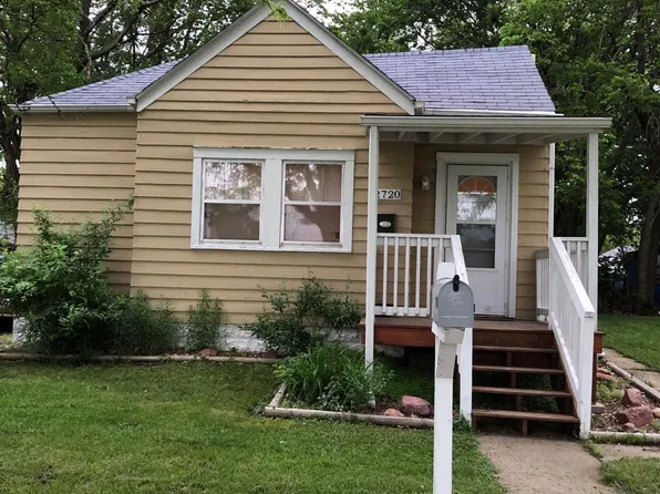 2720 S 10th St, Lincoln, NE 68502