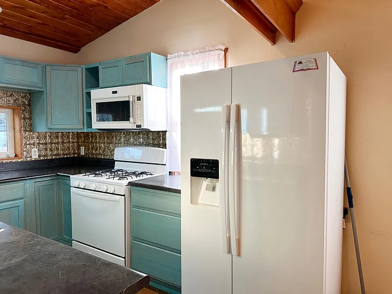 924 Montezuma Ave #2 — Photo 3