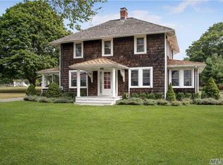 15 Watchogue Ave, East Moriches, NY 11940