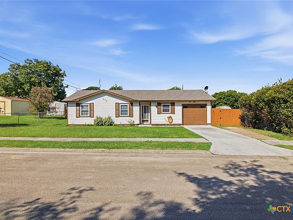 4th image of 923 Hackberry St