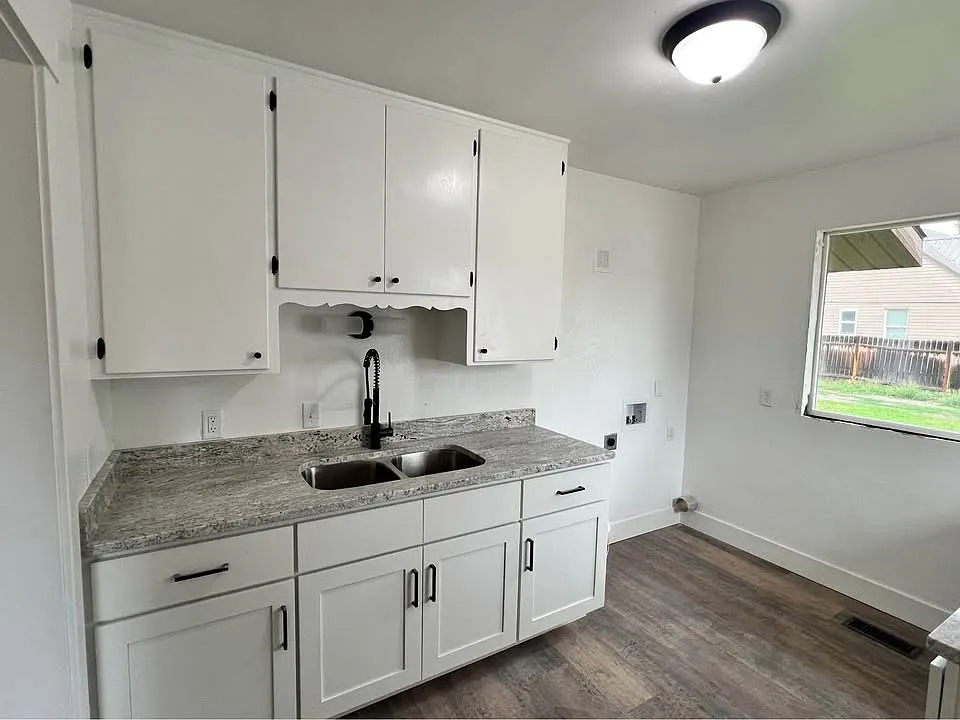 2 bed, 700 sqft, $1,050 — Photo 4