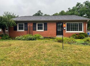 886 Honeysuckle Rd, Lexington, KY 40504