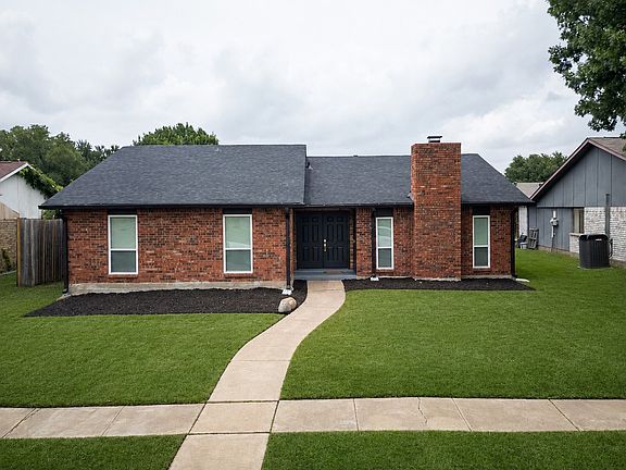 3rd image of 2211 Red Bluff Dr