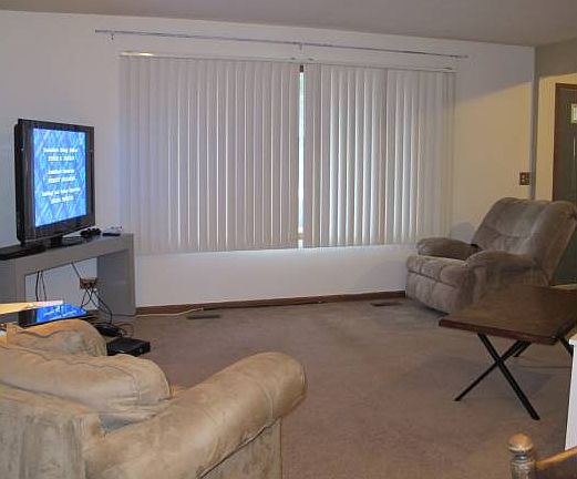 3rd image of 0S659 Luther Ave