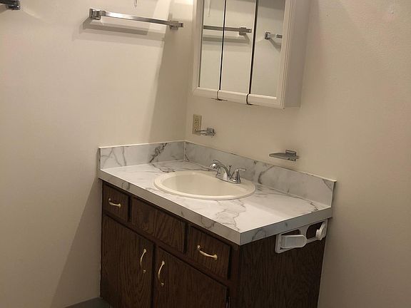 2nd image of 2021 NW Hickory Ln APT 5