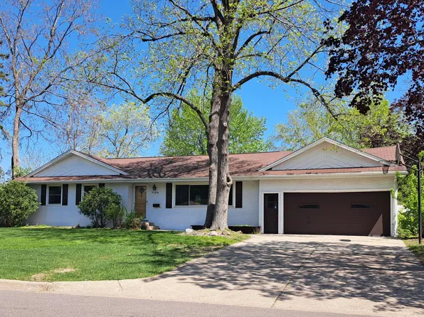 7124 Kyle Ave N, Brooklyn Center, MN 55429