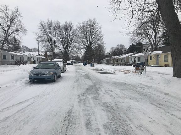 5th image of 323 S Brook Ave