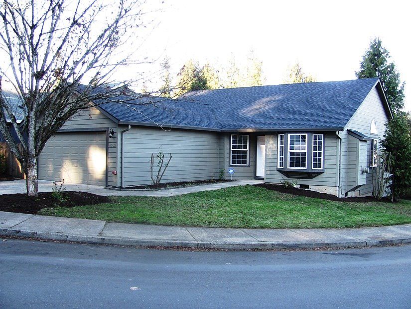 1st image of 8532 NE 14th Ln