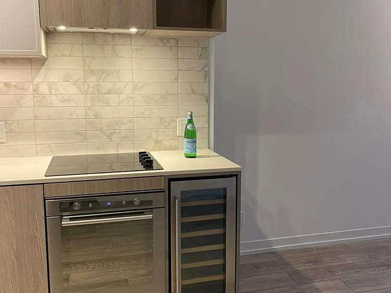 2020 Bathurst St #540 — Photo 4