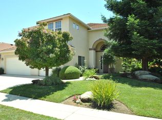 2954 Celeste Ave, Clovis, CA
