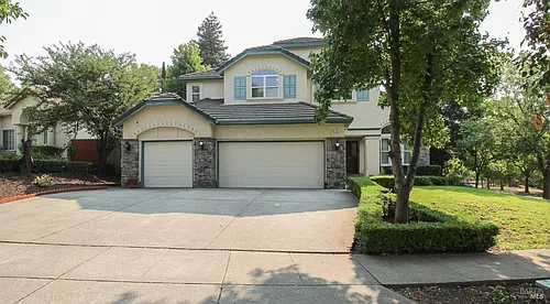 3500 Crownridge Dr Photo 1