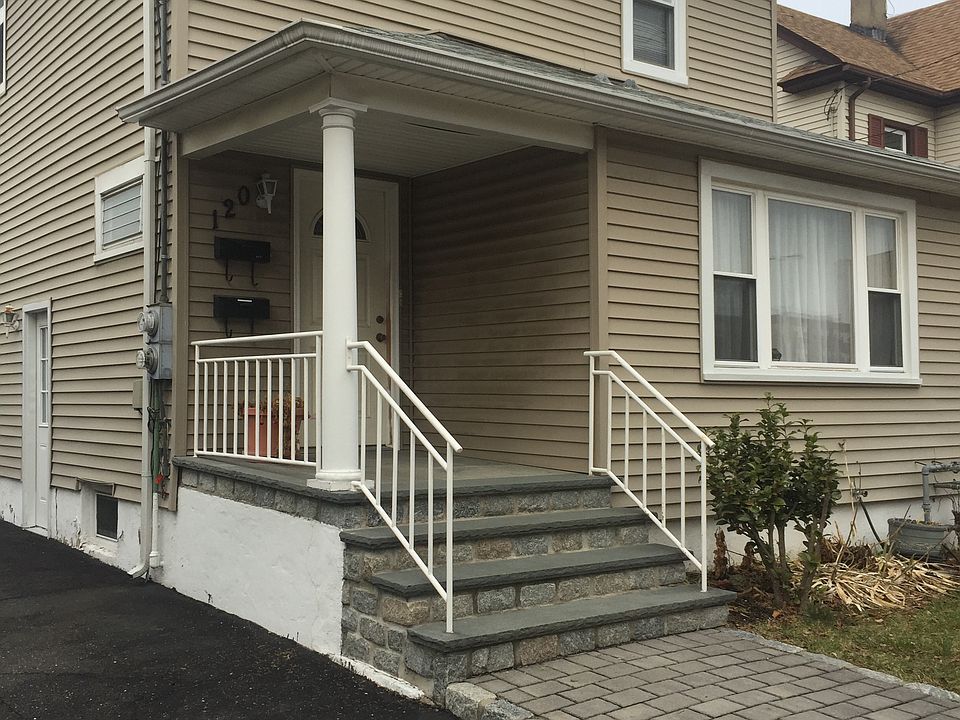 Entrance to Apartment