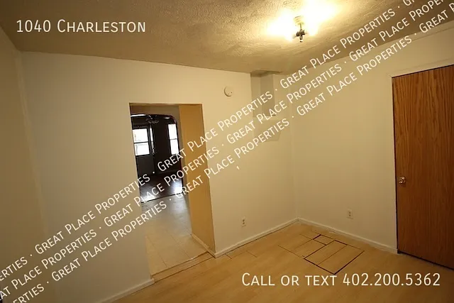 1040 Charleston St — Photo 10