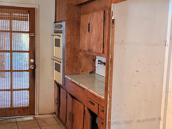 4th image of 230 S Cottage Street