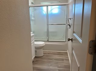 4750 Greenholme Dr APT 4, Sacramento, CA 95842